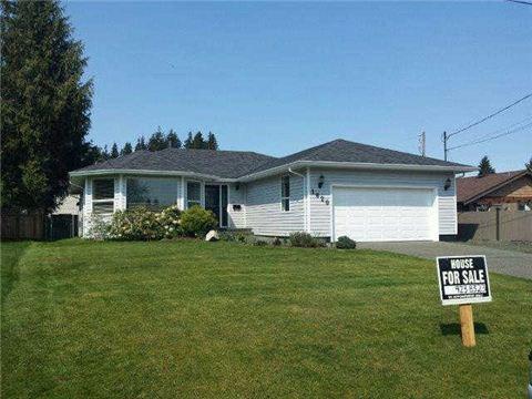 1820 Fern Dr, House detached with 3 bedrooms, 2 bathrooms and 6 parking in Campbell River BC | Image 1