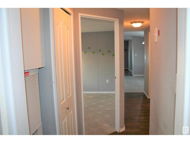 1637 68 Av Nw, Home with 2 bedrooms, 2 bathrooms and null parking in Edmonton AB | Image 18