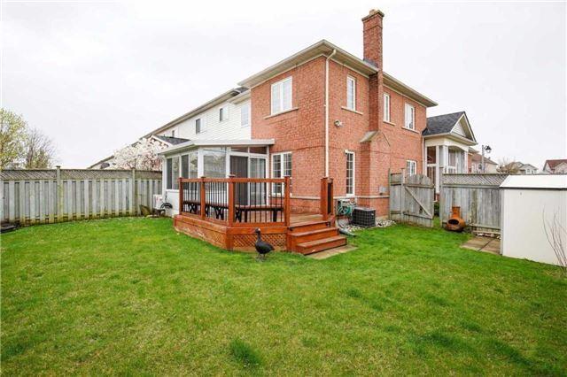 49 Inlet Bay Dr, House attached with 3 bedrooms, 4 bathrooms and 4 parking in Whitby ON | Image 19