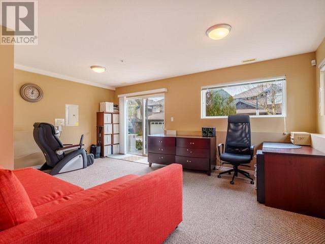 18 - 1705 Parkway Boulevard, House detached with 5 bedrooms, 4 bathrooms and 4 parking in Coquitlam BC | Image 25