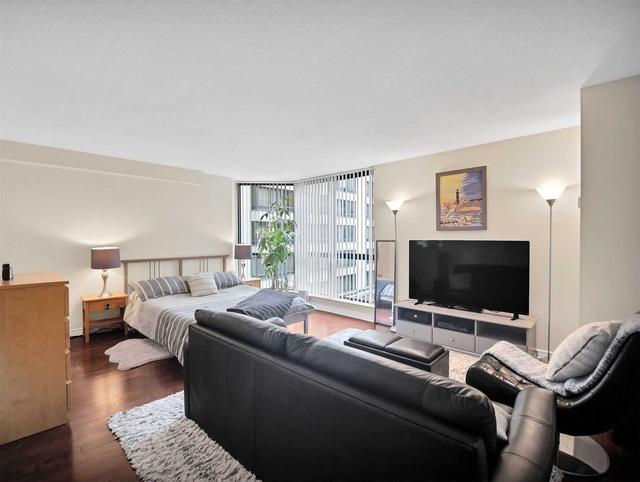 409 - 211 St Patrick St, Condo with 3 bedrooms, 2 bathrooms and 1 parking in Toronto ON | Image 15