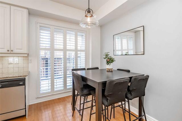 th 7 - 101 The Queensway, Townhouse with 3 bedrooms, 2 bathrooms and 2 parking in Toronto ON | Image 3