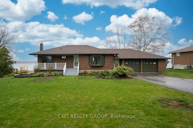 217 Massassauga Rd, House detached with 2 bedrooms, 1 bathrooms and 10 parking in Prince Edward County ON | Image 1