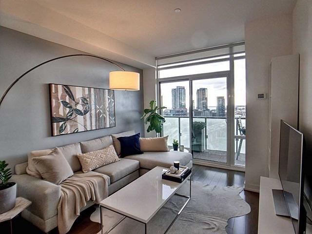 1813 - 170 Fort York Blvd, Condo with 1 bedrooms, 1 bathrooms and 1 parking in Toronto ON | Image 4