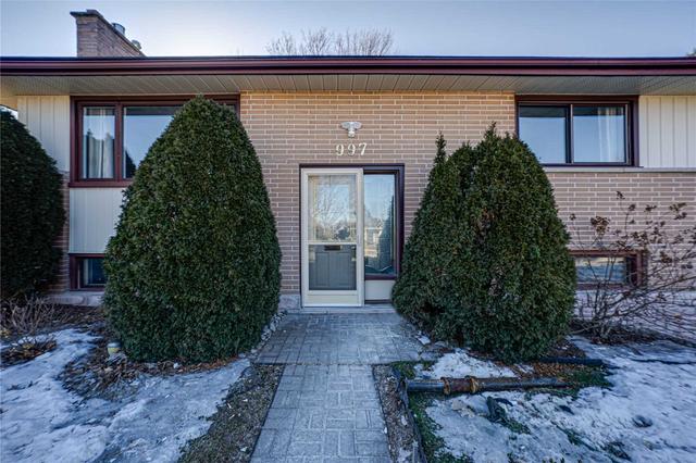 upper - 997 Hatfield Cres, House detached with 3 bedrooms, 2 bathrooms and 1 parking in Peterborough ON | Image 1