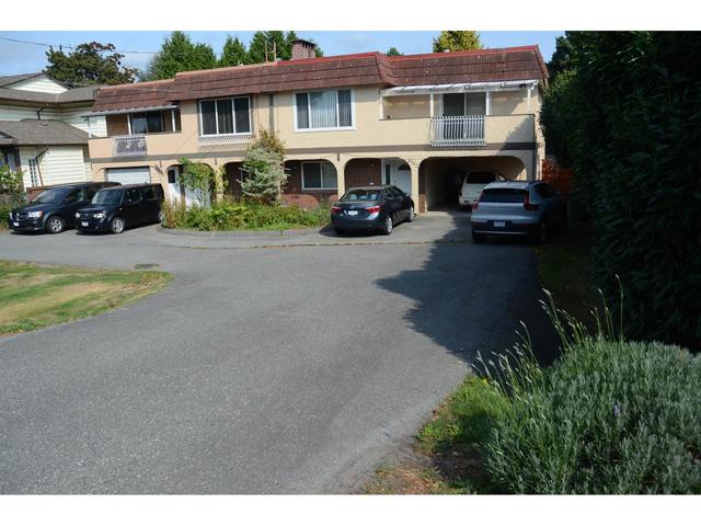 9362 No. 2 Road, House detached with 5 bedrooms, 3 bathrooms and null parking in Richmond BC | Card Image