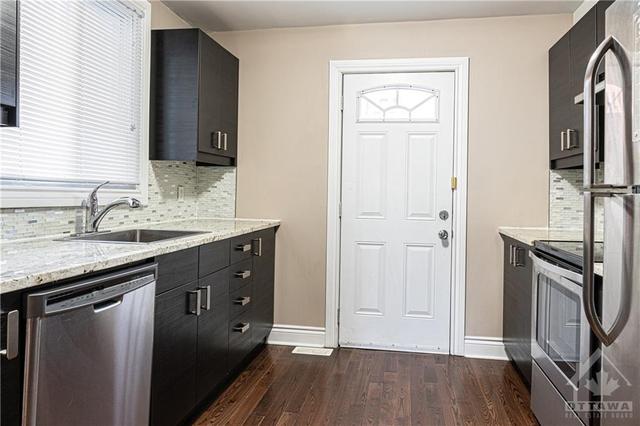 127 Eccles Street, House detached with 2 bedrooms, 2 bathrooms and 1 parking in Ottawa ON | Image 7