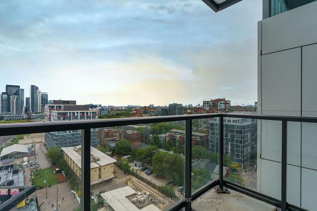 1507 - 27 Bathurst St, Condo with 2 bedrooms, 2 bathrooms and 1 parking in Toronto ON | Image 20
