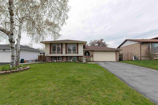 922 Lincoln Drive, Home with 5 bedrooms, 2 bathrooms and null parking in Kingston ON | Image 2