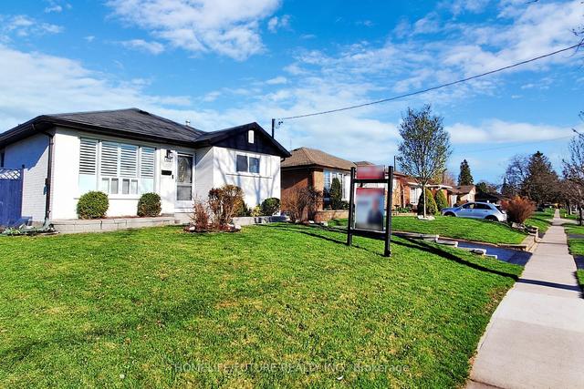 423 Elizabeth St, House detached with 3 bedrooms, 3 bathrooms and 3 parking in Oshawa ON | Image 28