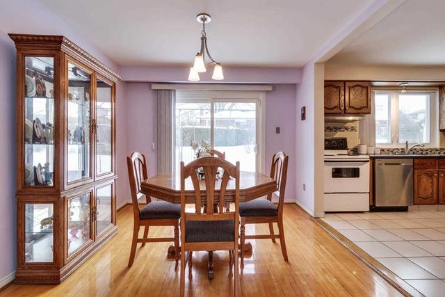 5 Ringway Cres, House detached with 4 bedrooms, 3 bathrooms and 3 parking in Toronto ON | Image 32