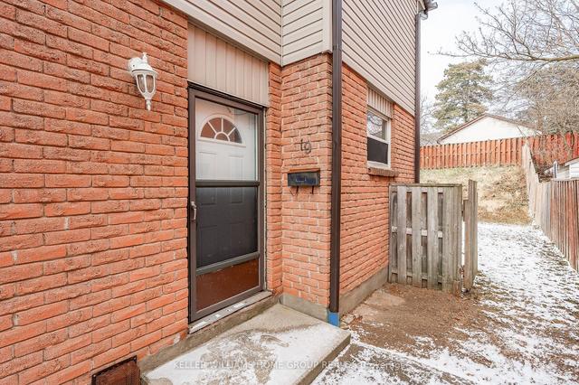19 Mason Crt, House semidetached with 3 bedrooms, 2 bathrooms and 3 parking in Guelph ON | Image 27