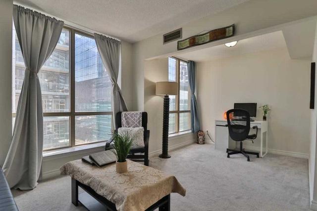 1101 - 40 Scollard St, Condo with 1 bedrooms, 1 bathrooms and 0 parking in Toronto ON | Image 14