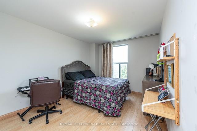 264 - 165 Cherokee Blvd, Townhouse with 4 bedrooms, 2 bathrooms and 1 parking in Toronto ON | Image 20