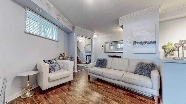 1601 - 28 Laidlaw St, Townhouse with 1 bedrooms, 1 bathrooms and 1 parking in Toronto ON | Image 34