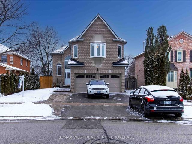22 Grand Forest Dr, House detached with 4 bedrooms, 3 bathrooms and 2 parking in Barrie ON | Image 1