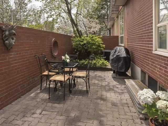 th8 - 34 Yorkminster Rd, Townhouse with 2 bedrooms, 2 bathrooms and 1 parking in Toronto ON | Image 2