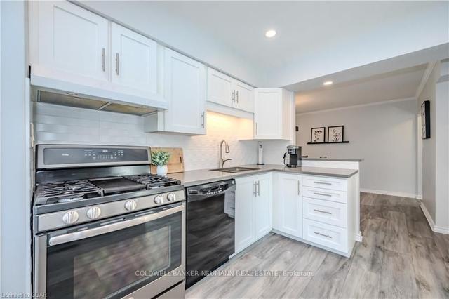 56 Dumbarton St, House detached with 2 bedrooms, 2 bathrooms and 5 parking in Guelph ON | Image 25