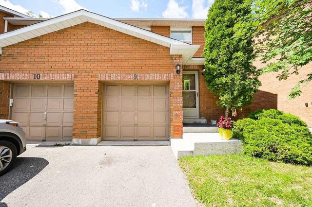 9 - 550 Steddick St, Townhouse with 3 bedrooms, 2 bathrooms and 2 parking in Mississauga ON | Image 1