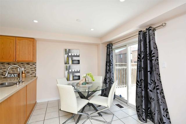 81 Sand Cherry Cres, House detached with 4 bedrooms, 4 bathrooms and 8 parking in Brampton ON | Image 10