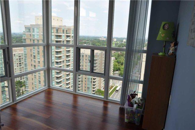 2606 - 22 Olive Ave, Condo with 2 bedrooms, 1 bathrooms and 1 parking in Toronto ON | Image 9