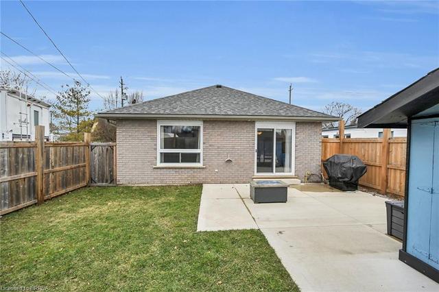 196 a Grand River Avenue, House detached with 2 bedrooms, 1 bathrooms and 2 parking in Brantford ON | Image 20