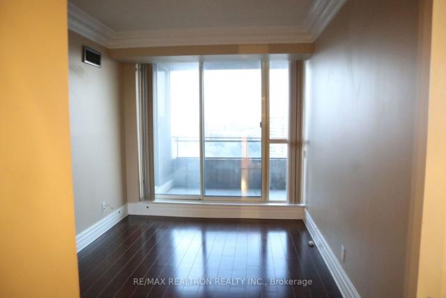 1524 - 32 Clarissa Dr, Condo with 2 bedrooms, 2 bathrooms and 1 parking in Richmond Hill ON | Image 5