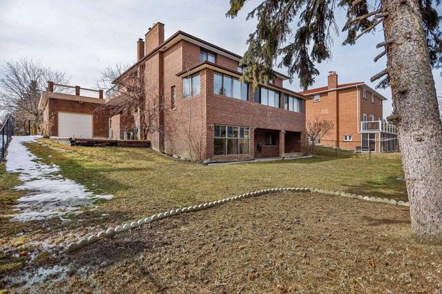51 Dorwood Crt, House detached with 4 bedrooms, 4 bathrooms and 11 parking in Vaughan ON | Image 32