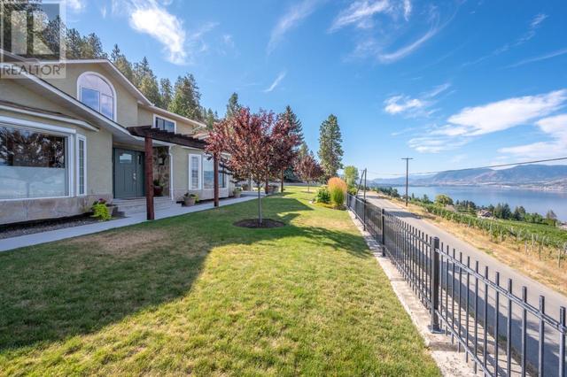 2356 Gammon Road, House detached with 3 bedrooms, 2 bathrooms and 3 parking in Okanagan Similkameen E BC | Image 3