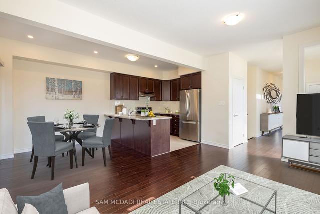1 - 515 Garner Rd W, House attached with 3 bedrooms, 3 bathrooms and 2 parking in Hamilton ON | Image 2