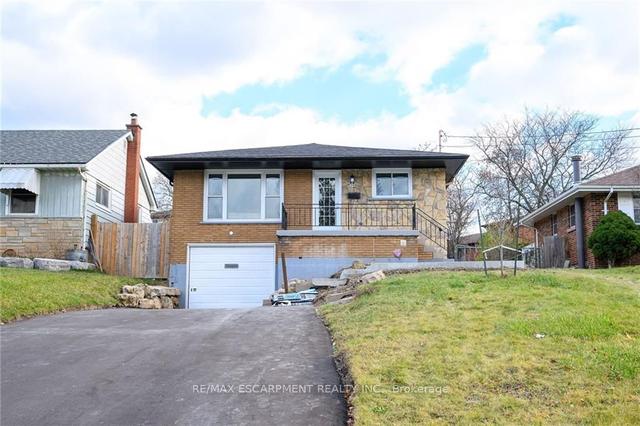 54 Lake Ave N, House detached with 3 bedrooms, 3 bathrooms and 7 parking in Hamilton ON | Image 12