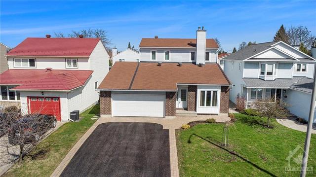 1497 Bourcier Drive, House detached with 4 bedrooms, 4 bathrooms and 6 parking in Ottawa ON | Image 2