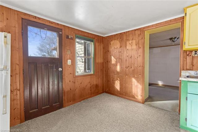 380 Second Street, House detached with 3 bedrooms, 1 bathrooms and 2 parking in Gananoque ON | Image 33