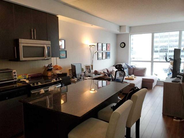 617 - 60 Berwick Ave, Condo with 1 bedrooms, 1 bathrooms and 1 parking in Toronto ON | Image 11