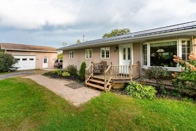 19674 County 25 Road, House detached with 4 bedrooms, 2 bathrooms and 4 parking in South Glengarry ON | Image 1