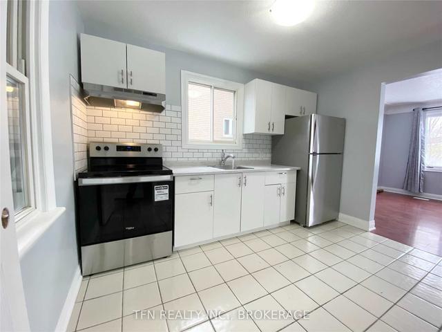 106 Eleanor Ave, House detached with 2 bedrooms, 2 bathrooms and 4 parking in Hamilton ON | Image 7