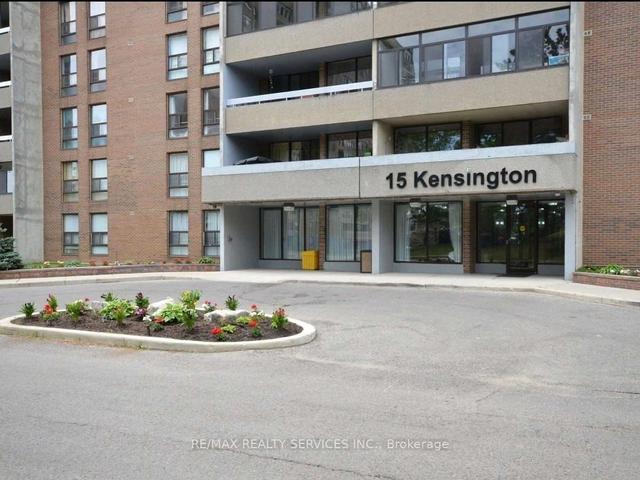 1003 - 15 Kensington Rd, Condo with 2 bedrooms, 1 bathrooms and 1 parking in Brampton ON | Image 12