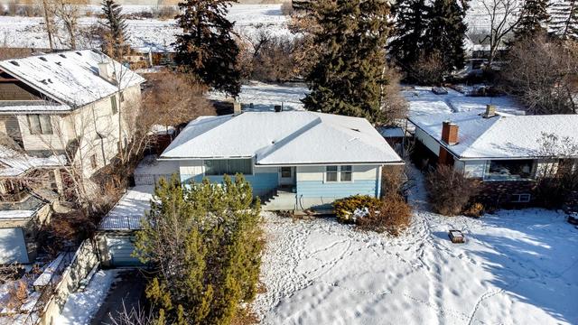 3712 8 Avenue Nw, House detached with 2 bedrooms, 1 bathrooms and 3 parking in Calgary AB | Image 4