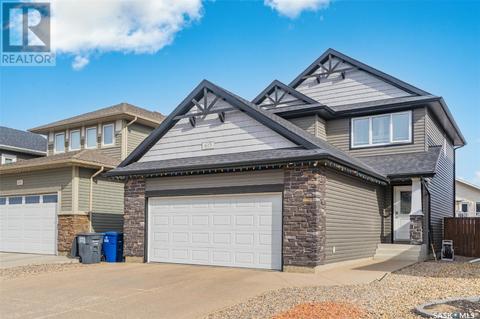 615 Kolynchuk Court, House detached with 4 bedrooms, 4 bathrooms and null parking in Saskatoon SK | Card Image