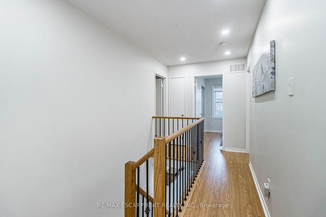 6b - 5865 Dalebrook Cres, Townhouse with 3 bedrooms, 3 bathrooms and 2 parking in Mississauga ON | Image 10