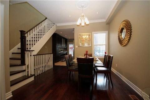 530 Dufferin St, House semidetached with 3 bedrooms, 3 bathrooms and null parking in Toronto ON | Image 3