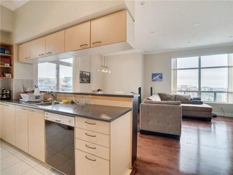 uph11 - 51 Saddlecreek Dr, Condo with 2 bedrooms, 2 bathrooms and 2 parking in Markham ON | Image 3