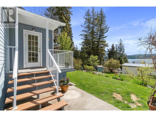 4 - 3959 Sunnybrae Canoe Point Road, House other with 3 bedrooms, 1 bathrooms and 4 parking in Columbia Shuswap C BC | Image 32