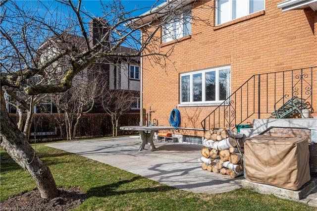 95 Lakeshore Boulevard, House detached with 4 bedrooms, 1 bathrooms and 3 parking in Kingston ON | Image 37