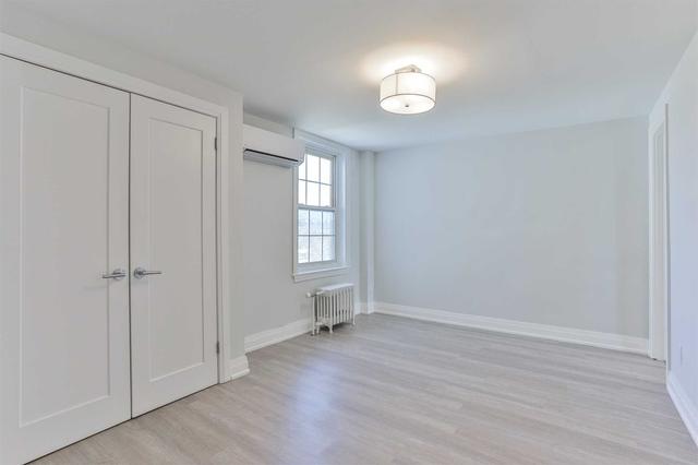 401 - 701 Eglinton Ave W, Condo with 1 bedrooms, 1 bathrooms and 1 parking in Toronto ON | Image 3