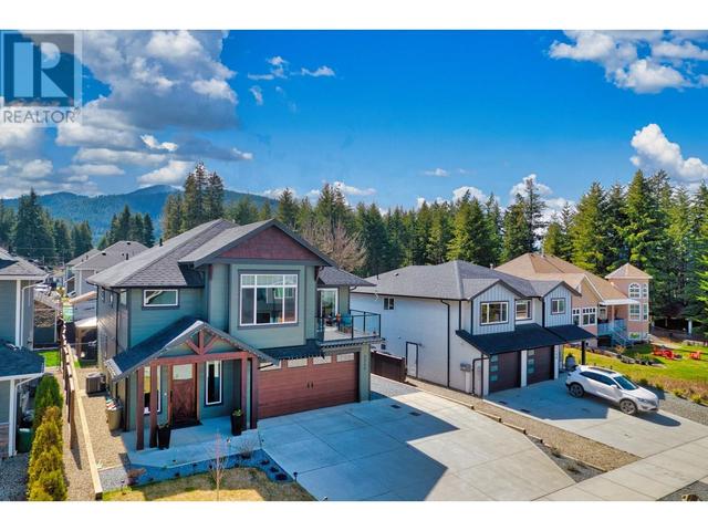 2308 4b Avenue Se, House detached with 4 bedrooms, 3 bathrooms and 2 parking in Salmon Arm BC | Image 52
