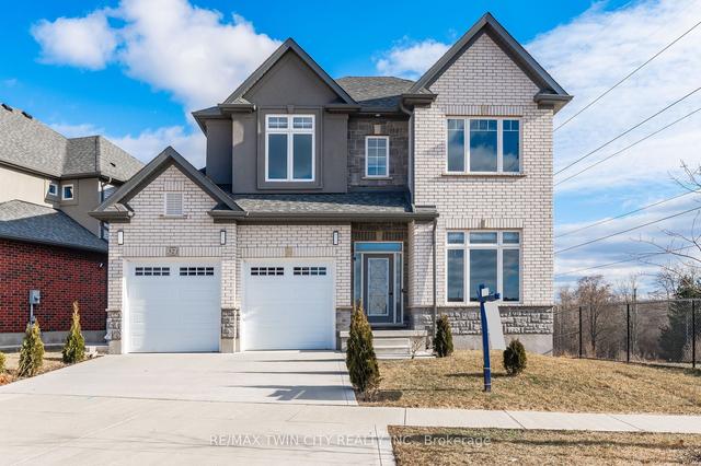 321 Blair Creek Dr, House detached with 7 bedrooms, 6 bathrooms and 6 parking in Kitchener ON | Image 1
