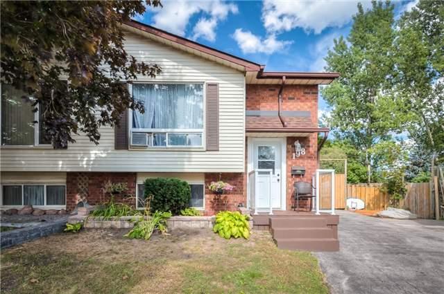 Upper - 198 Medina Crt, House semidetached with 1 bedrooms, 1 bathrooms and 1 parking in Oshawa ON | Image 1