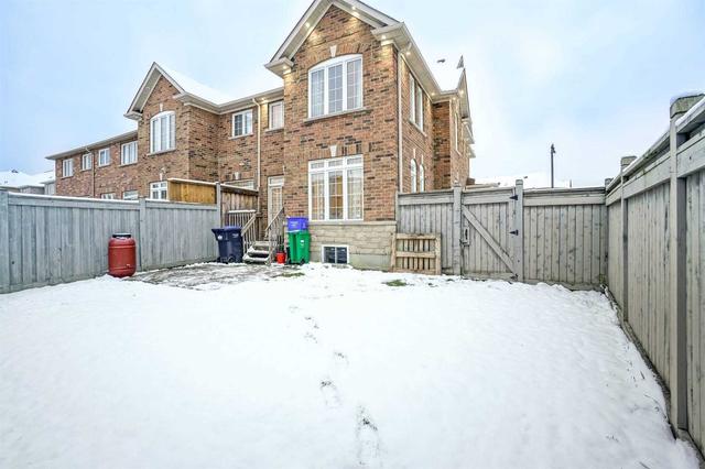 243 Thorndale Rd, House semidetached with 3 bedrooms, 4 bathrooms and 4 parking in Brampton ON | Image 32