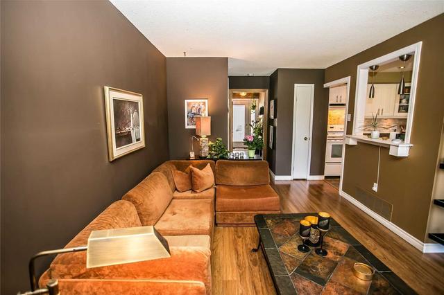 54 - 2755 Windwood Dr, Townhouse with 3 bedrooms, 1 bathrooms and 2 parking in Mississauga ON | Image 9
